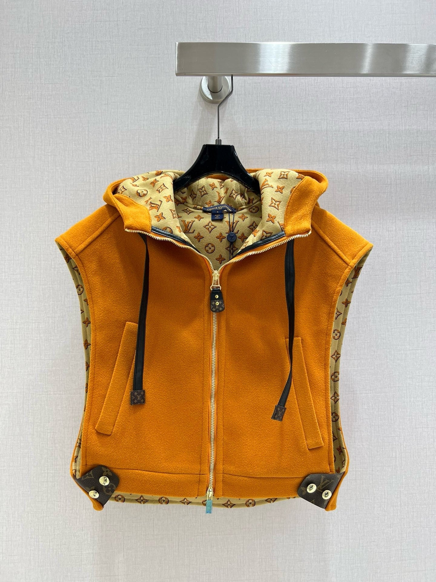 LU Jacket Vest  Woman 2 Color's Limited