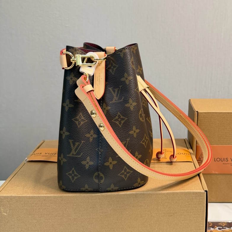 LU Bag Neo noe size BB 21 cm