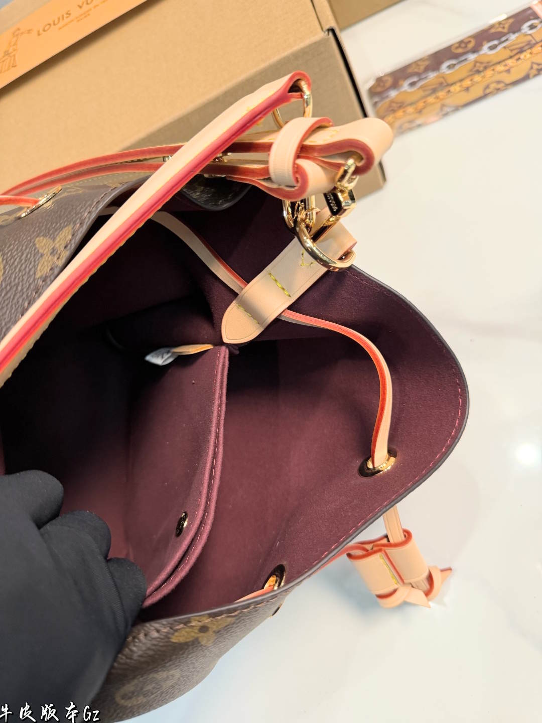 LU Bag Neo noe size BB 21 cm