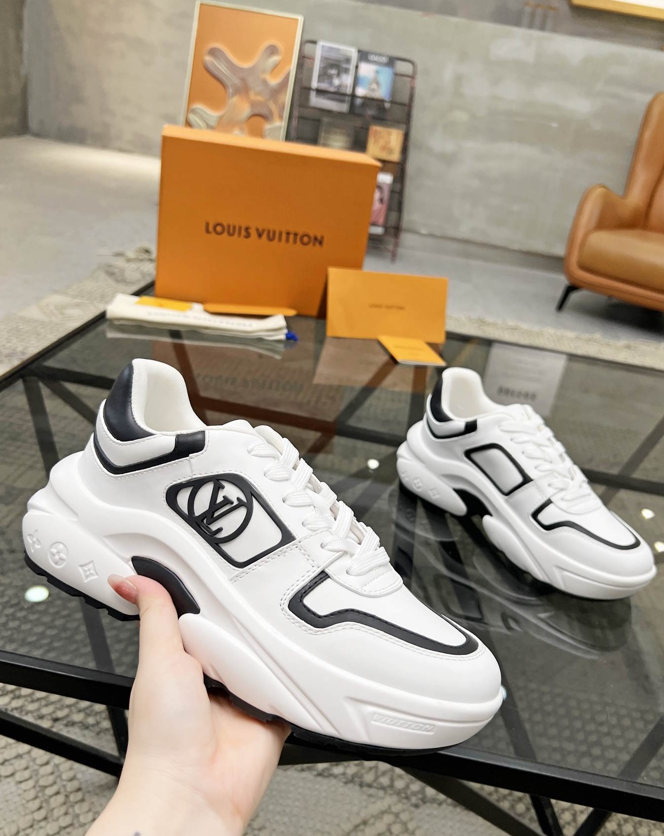 LU Sneakers Man 2 Color 's