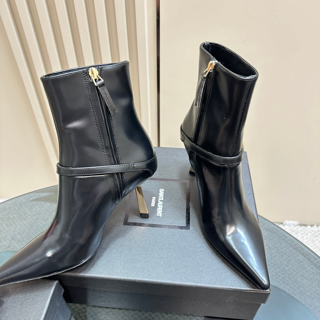 Y L  Boots Woman Low