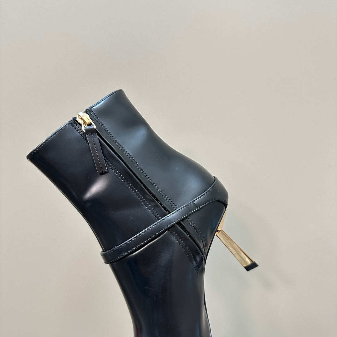 Y L  Boots Woman Low