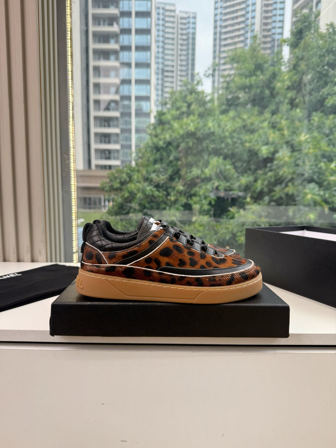 CHL  Sneakers Woman
