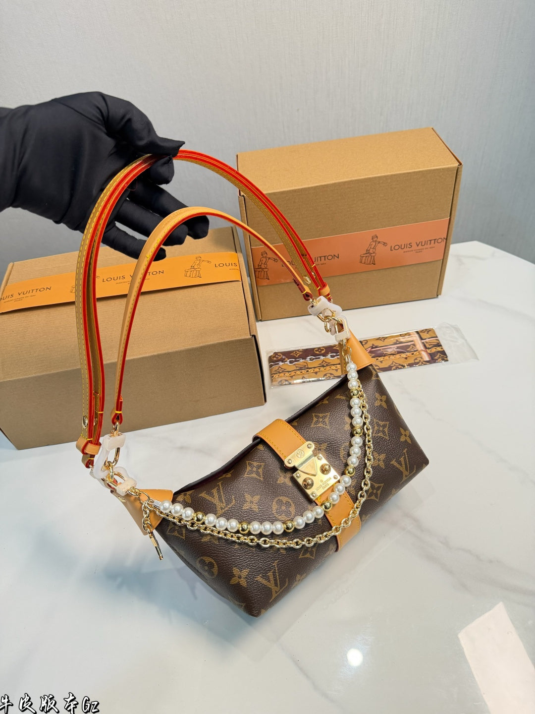 LU Bag  size 22 cm