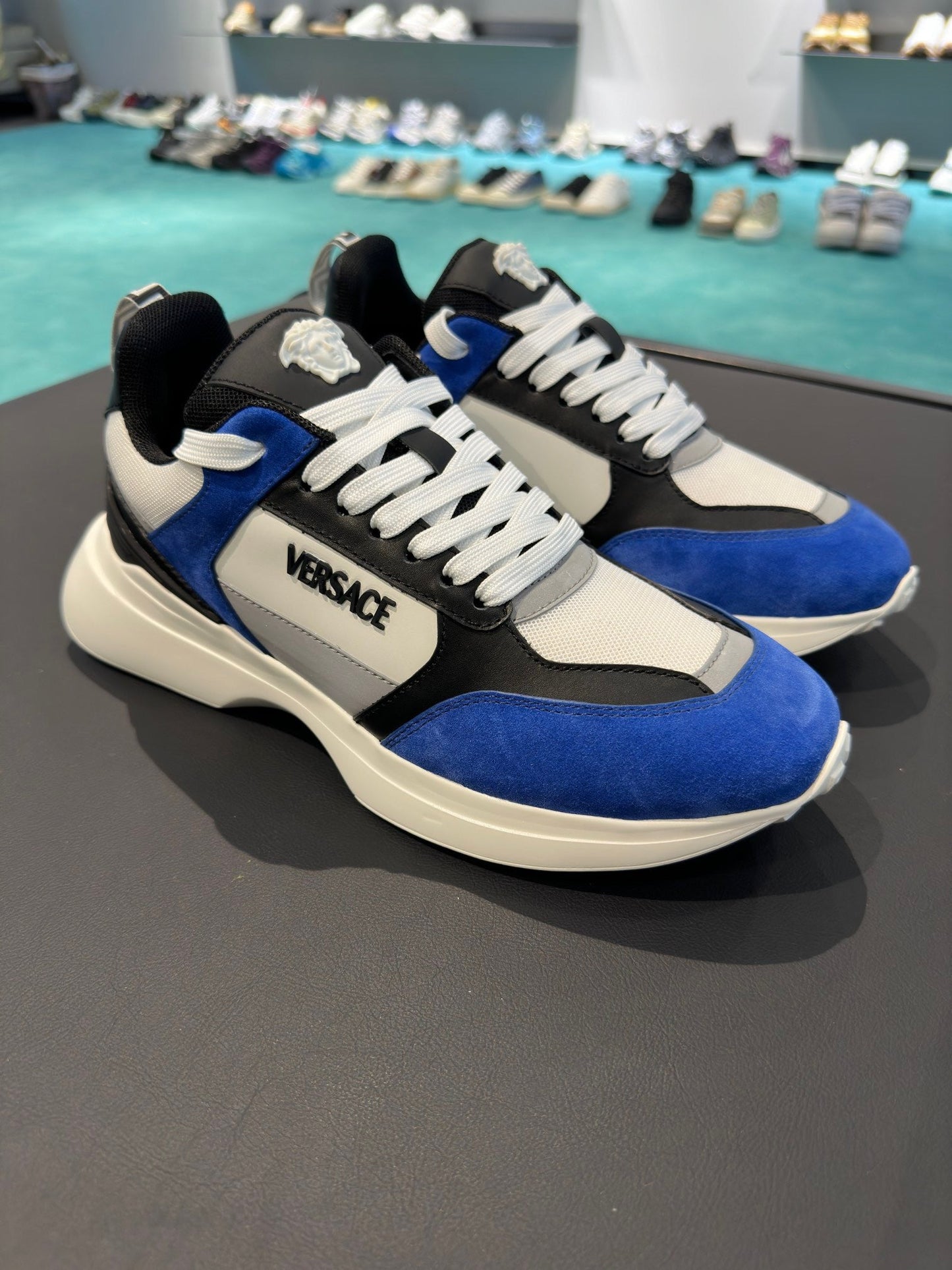 VRC  Sneakers Man 4 Color 's