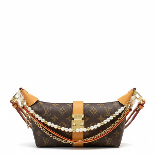 LU Bag  size 22 cm