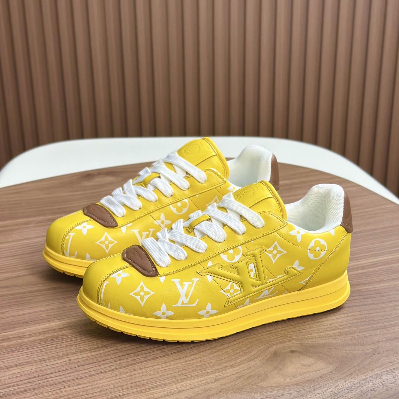 LU  Buttersoft  Sneakers 2 Color's