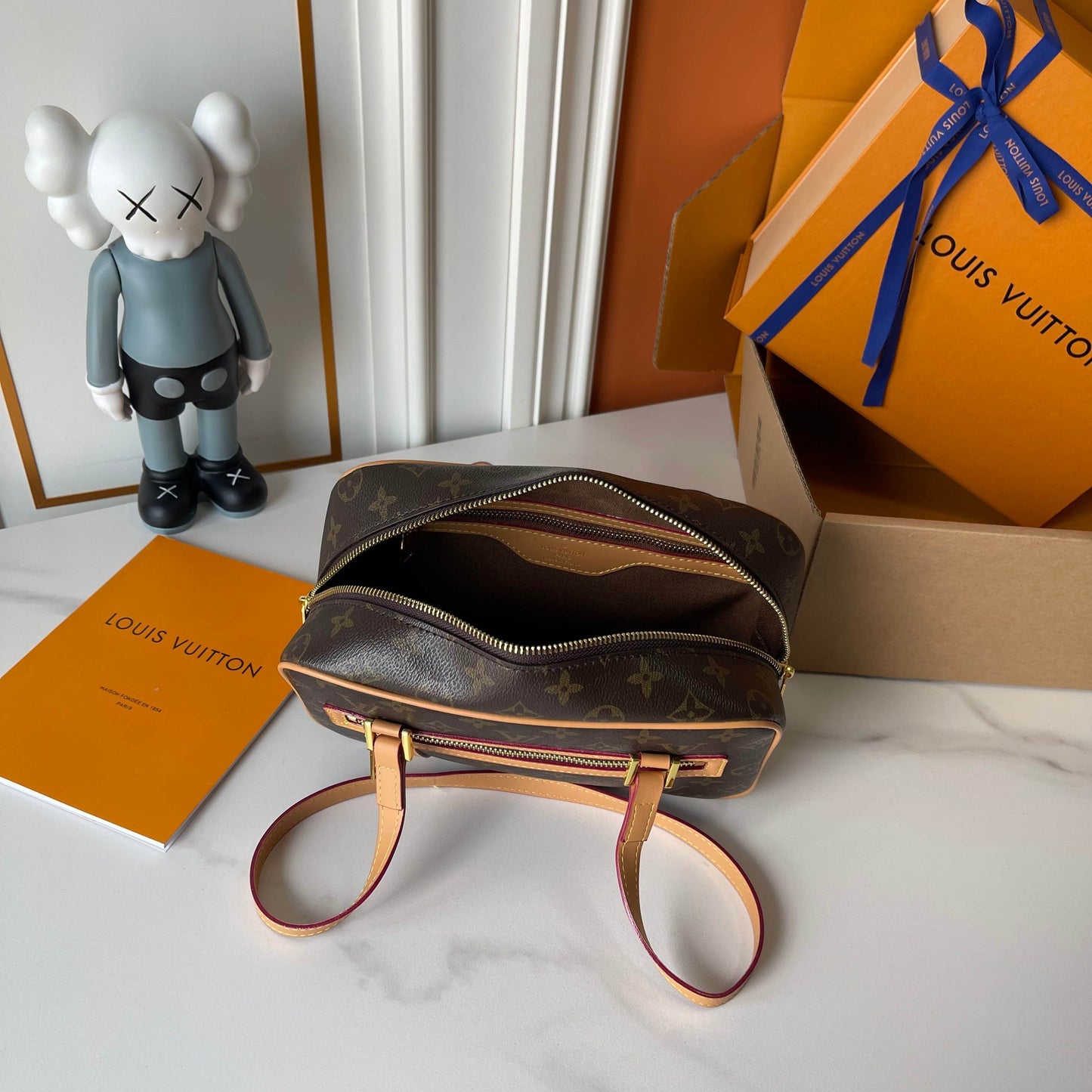 LU bag Monogram 26 cm