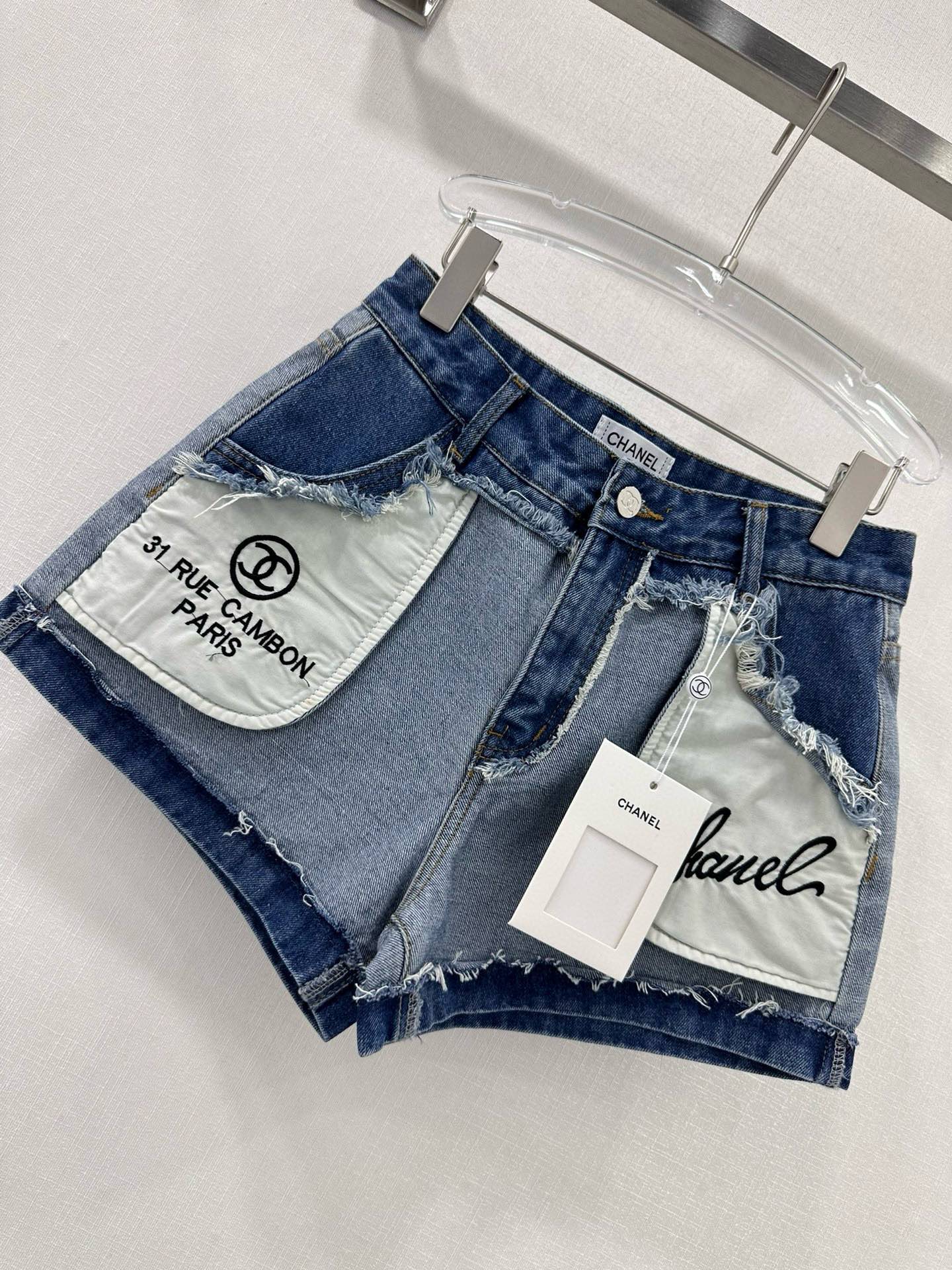 CHL Jeans  Woman Shorts limited