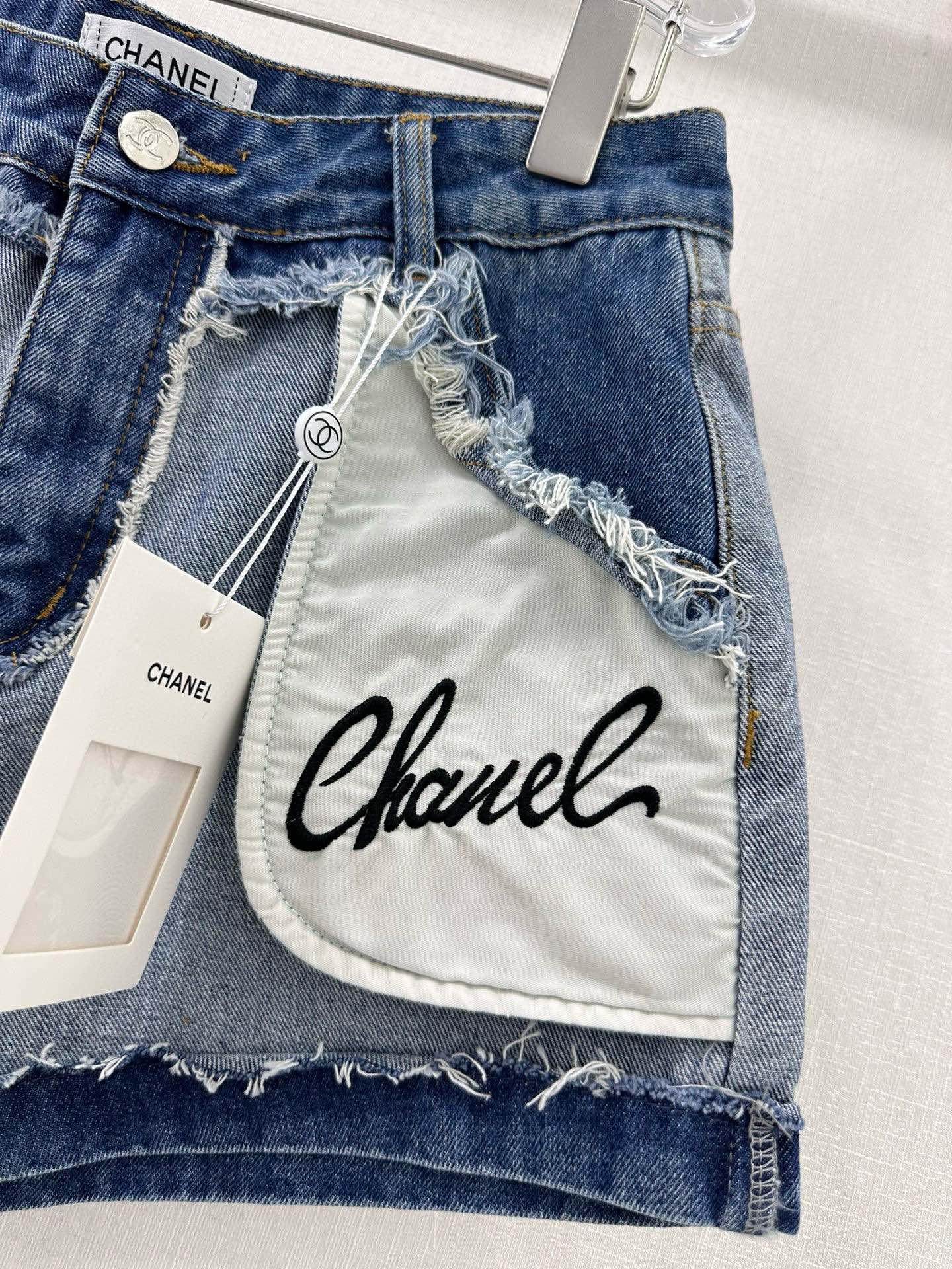 CHL Jeans  Woman Shorts limited