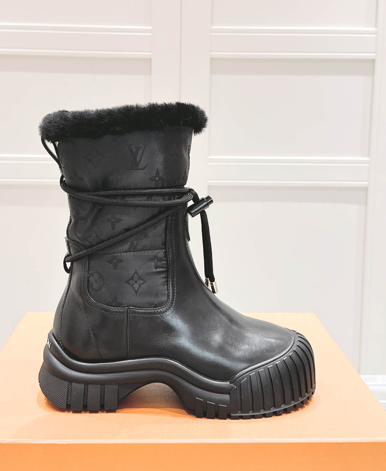 LU Ruby flat Woman Boots 2 Color's