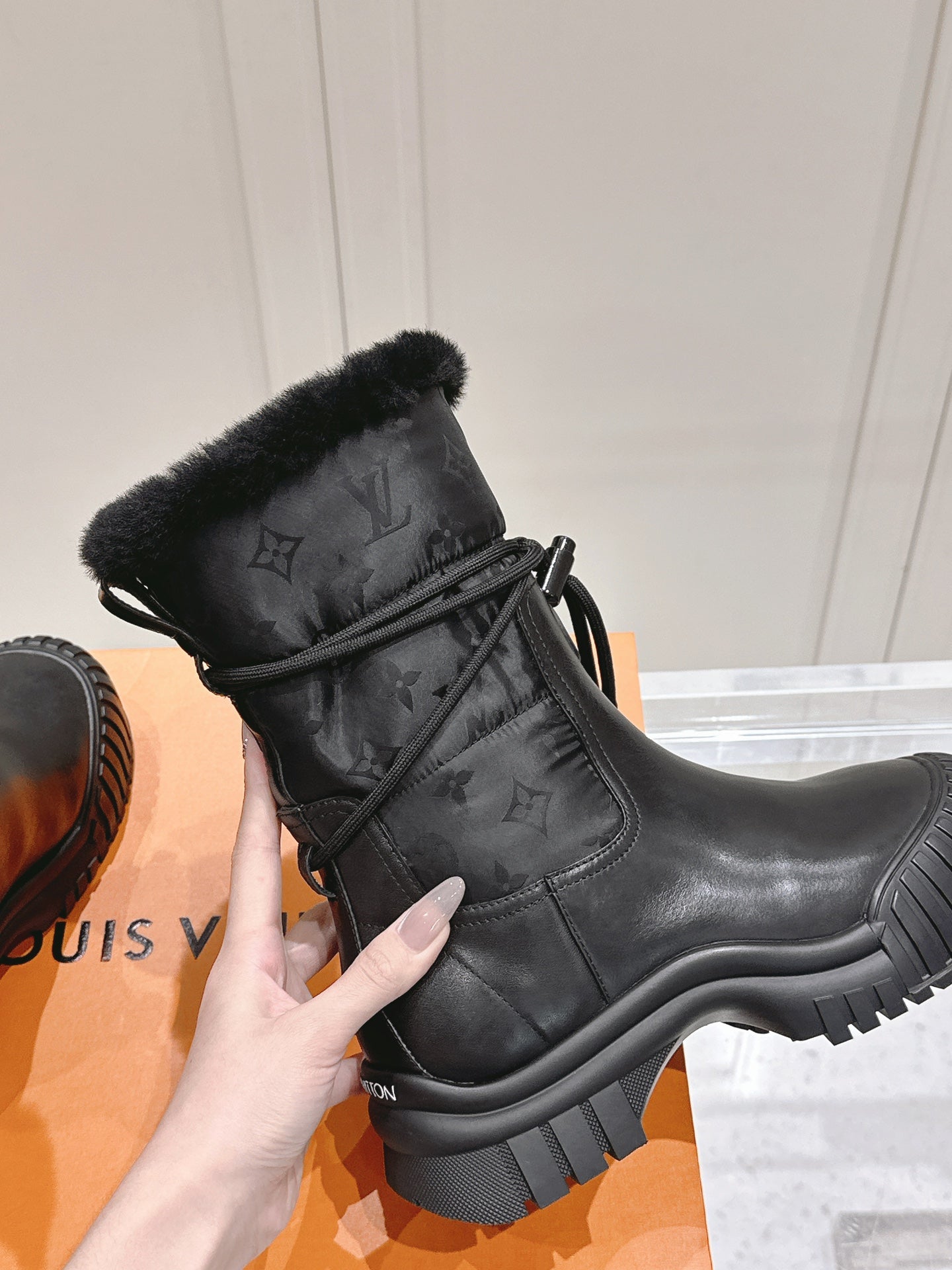 LU Ruby flat Woman Boots 2 Color's