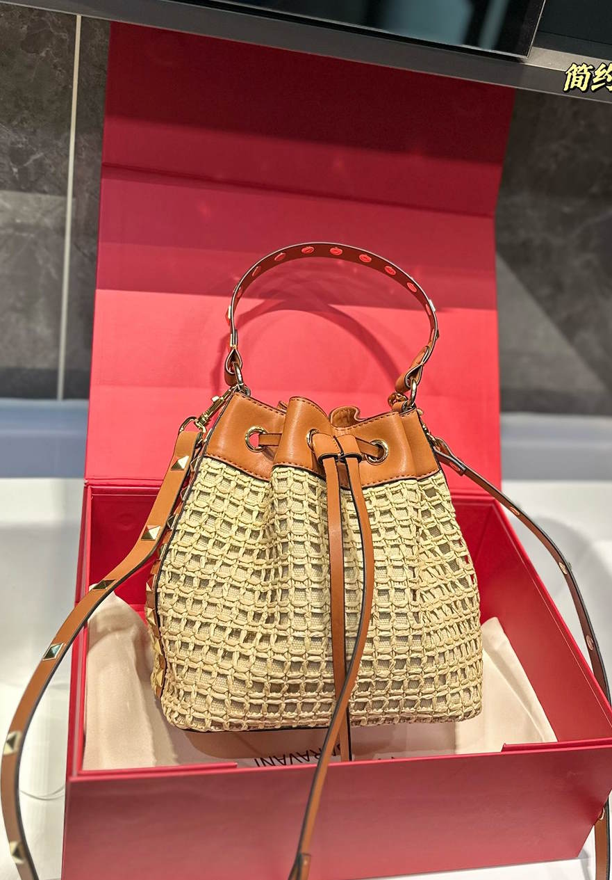 VV  Bag raffia  3 Color's Small 19 cm