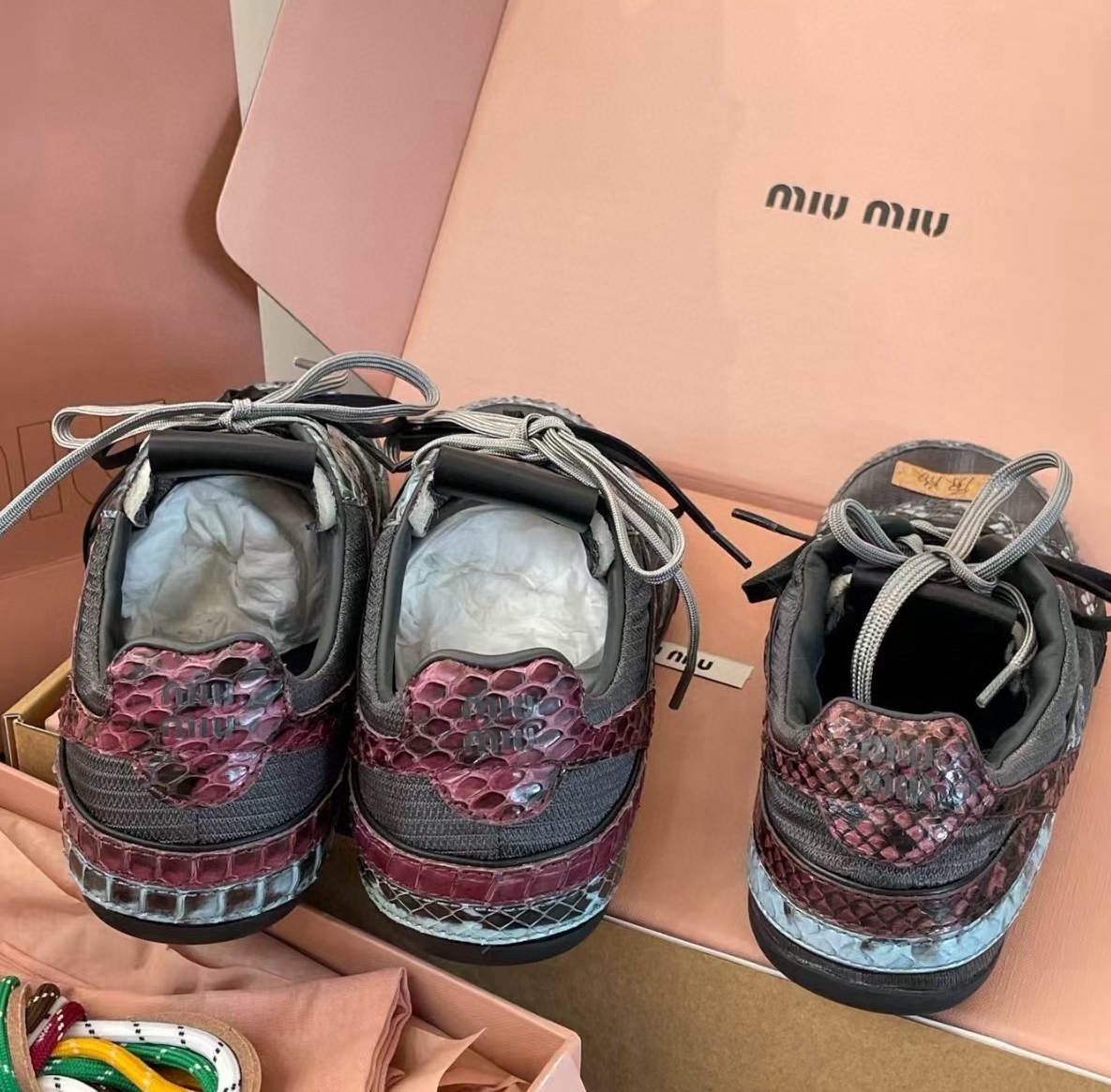 MI MI  Sneakers Woman 2 Color 's
