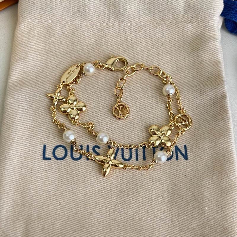 LU  Fashion Bracelet