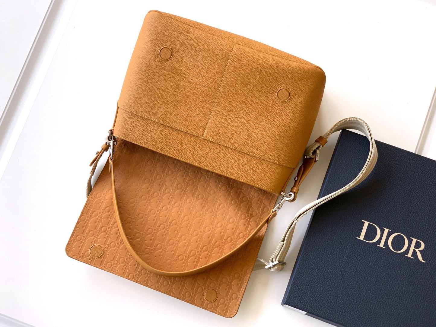 CHD Privé Messenger Bag with Flap 33 cm  2 Color's