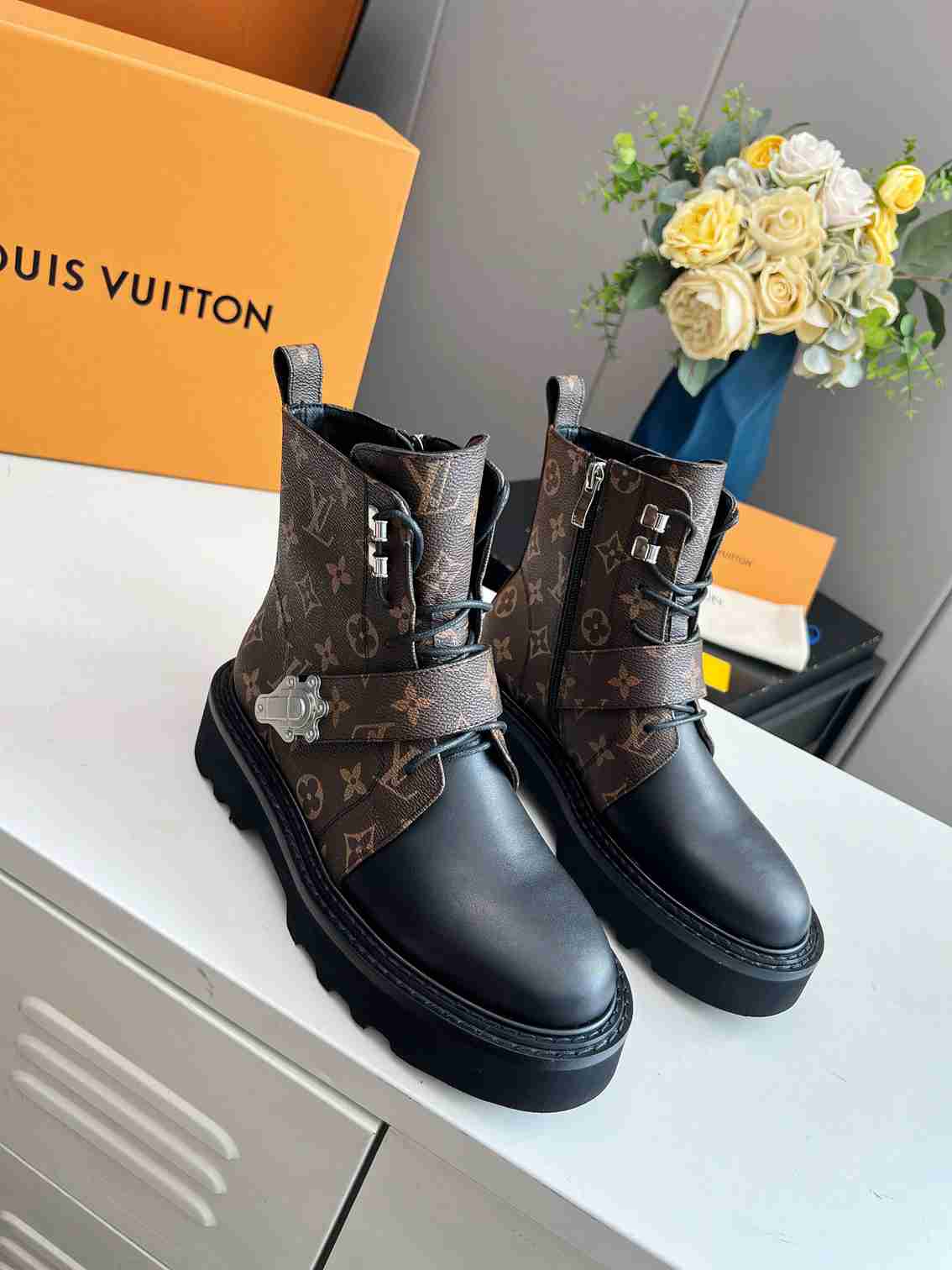 LU Boots Combat