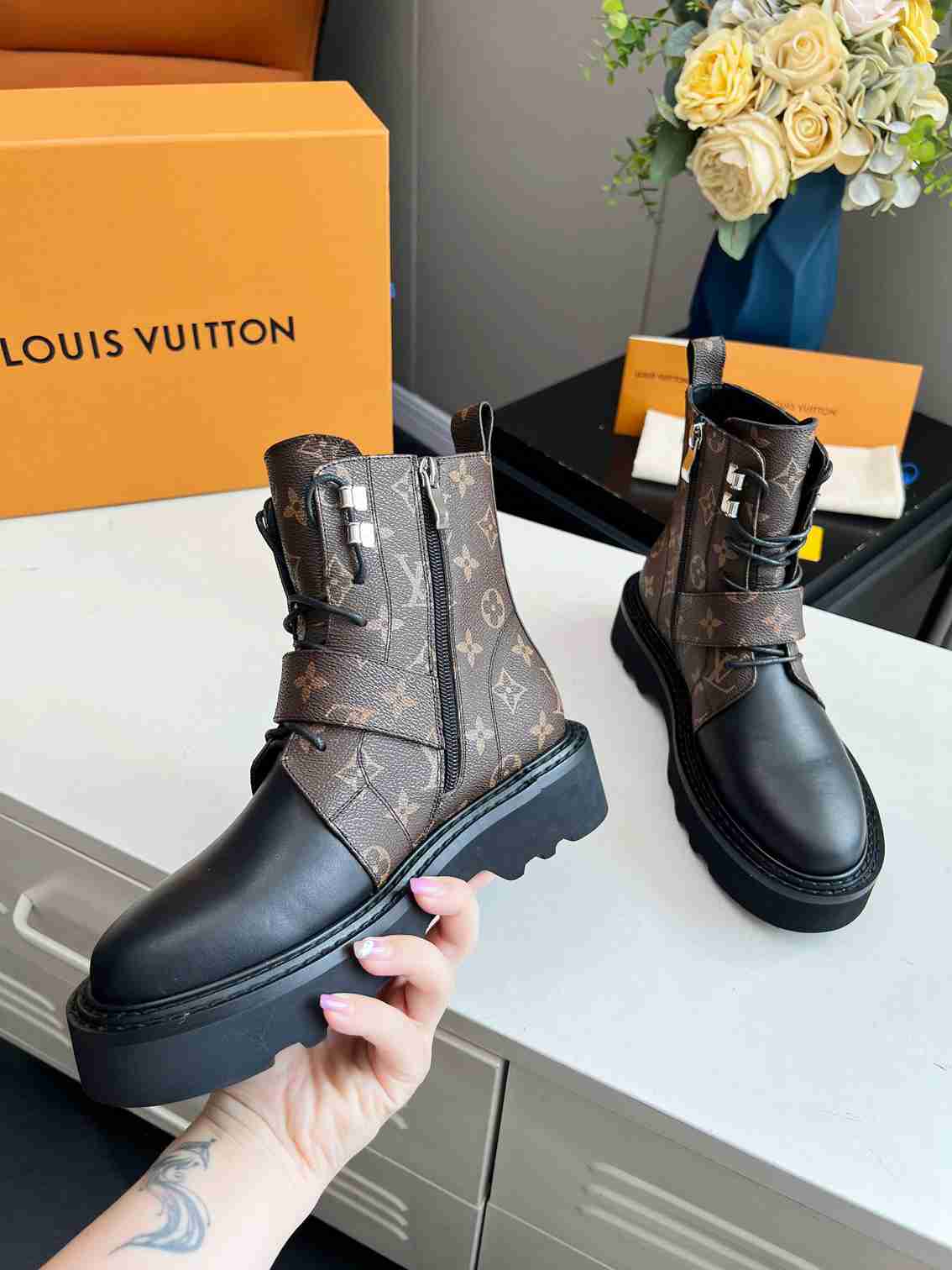 LU Boots Combat