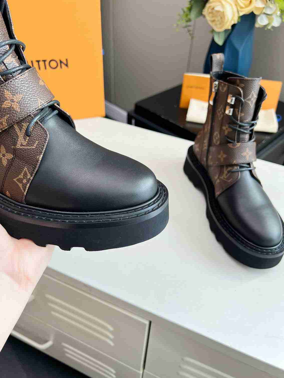 LU Boots Combat