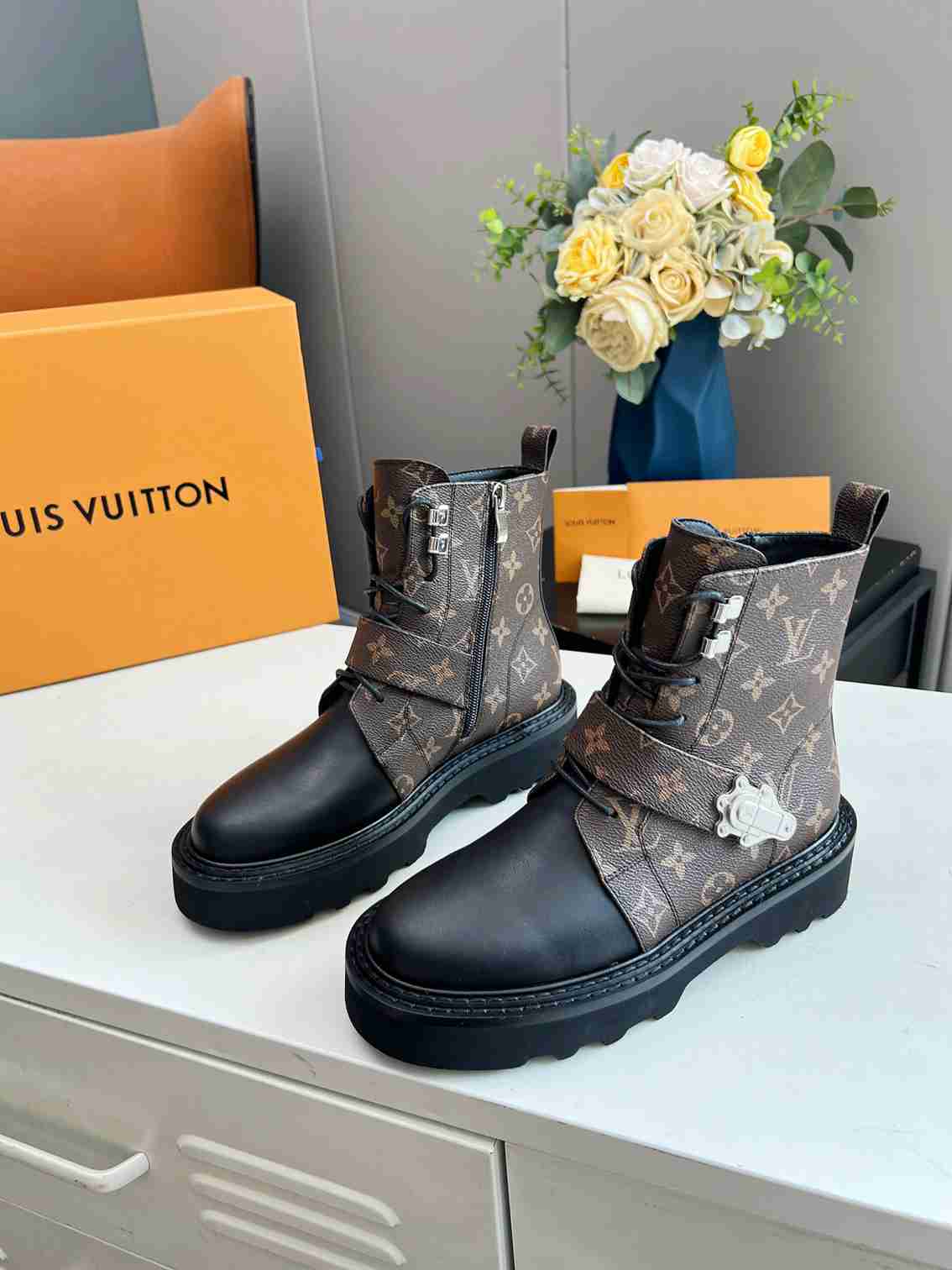 LU Boots Combat