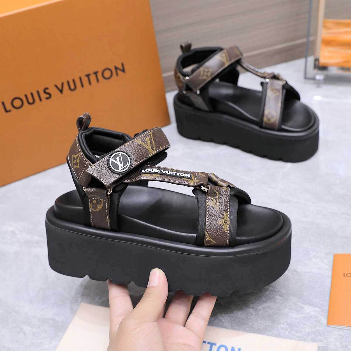LU sandals  Woman 4 Color's