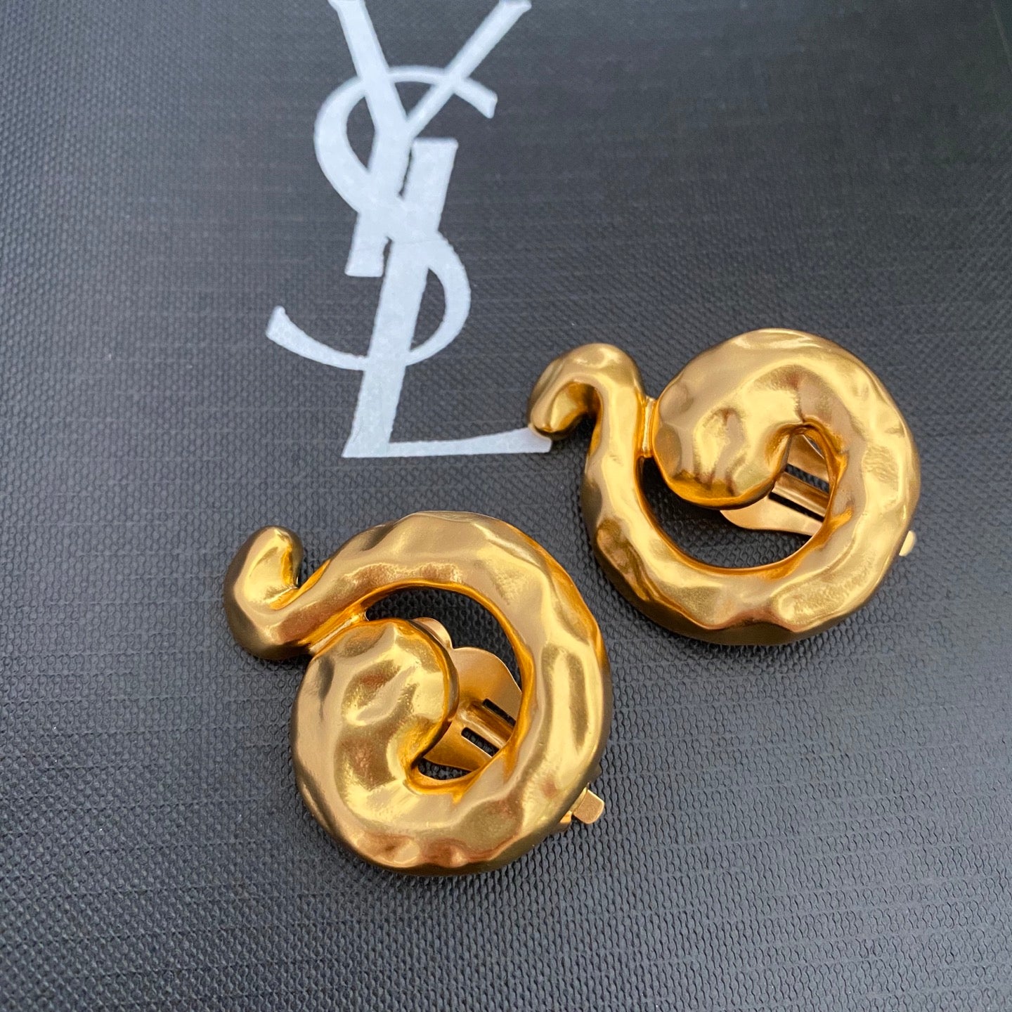 Y L Fashion Earrings