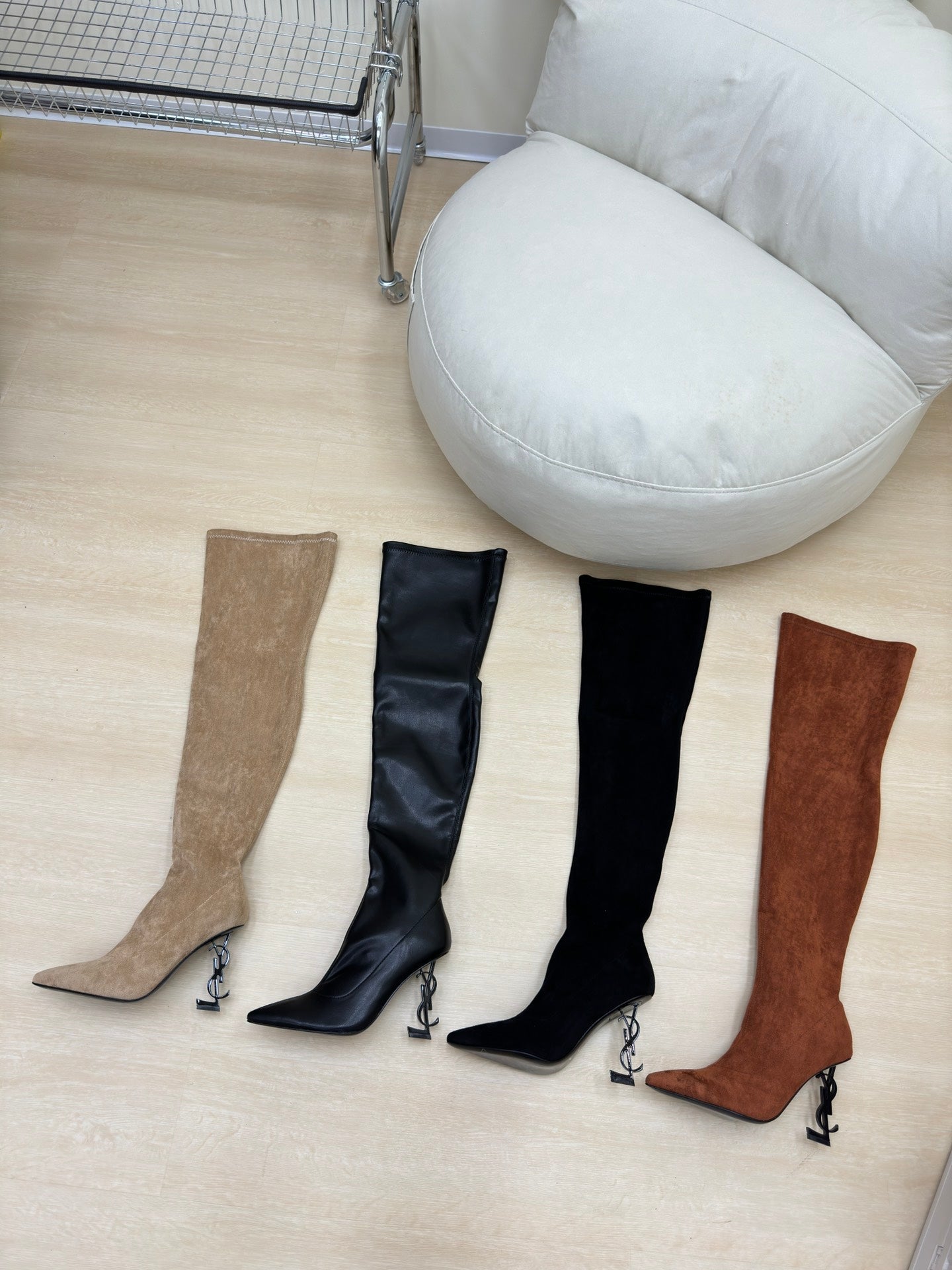 Y  L  Boots 4 Color's 42 Over Knee Logo Heels