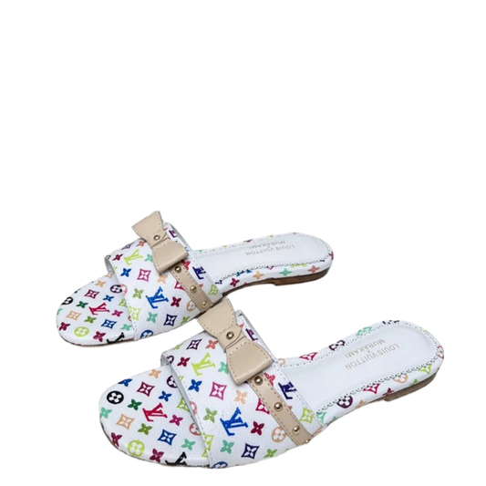 LU  Slippers 2 Color's 42