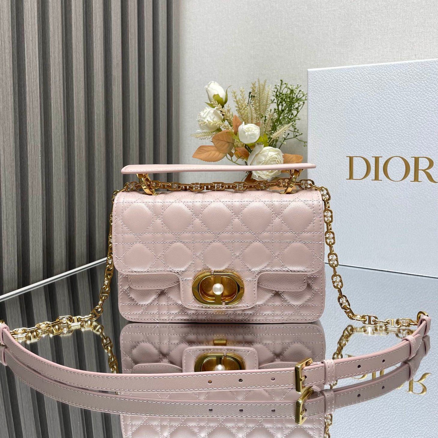 CHD  Jolie Top Handle Bag Small 22 cm 2 Color's