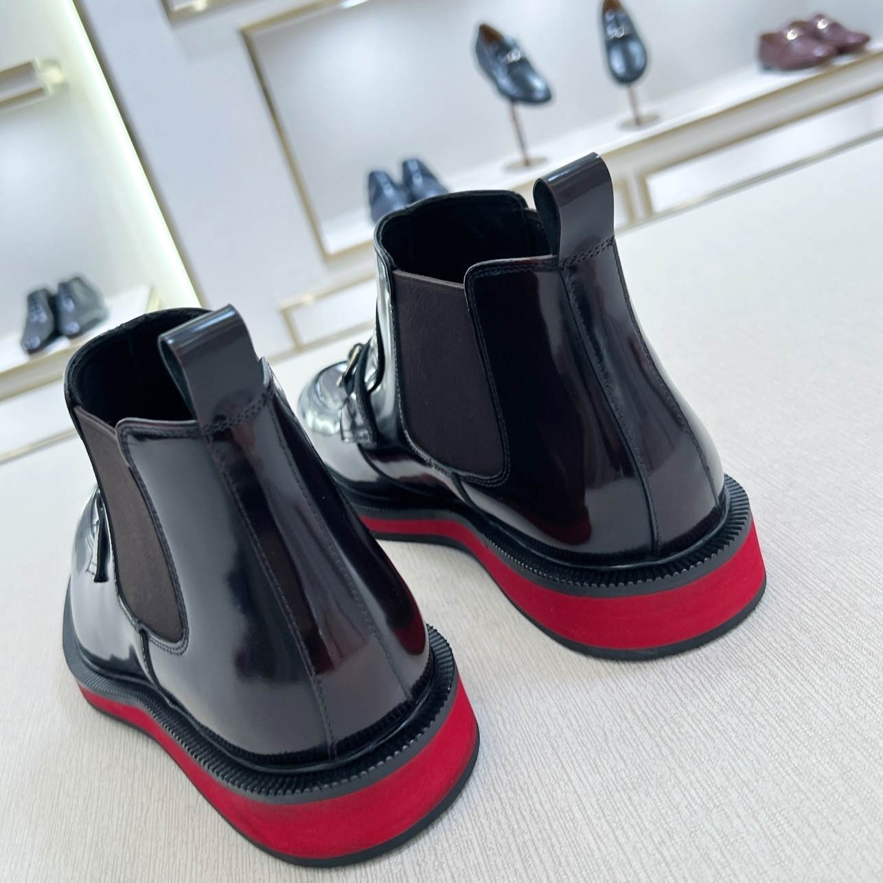 GU  Shoes Man 46
