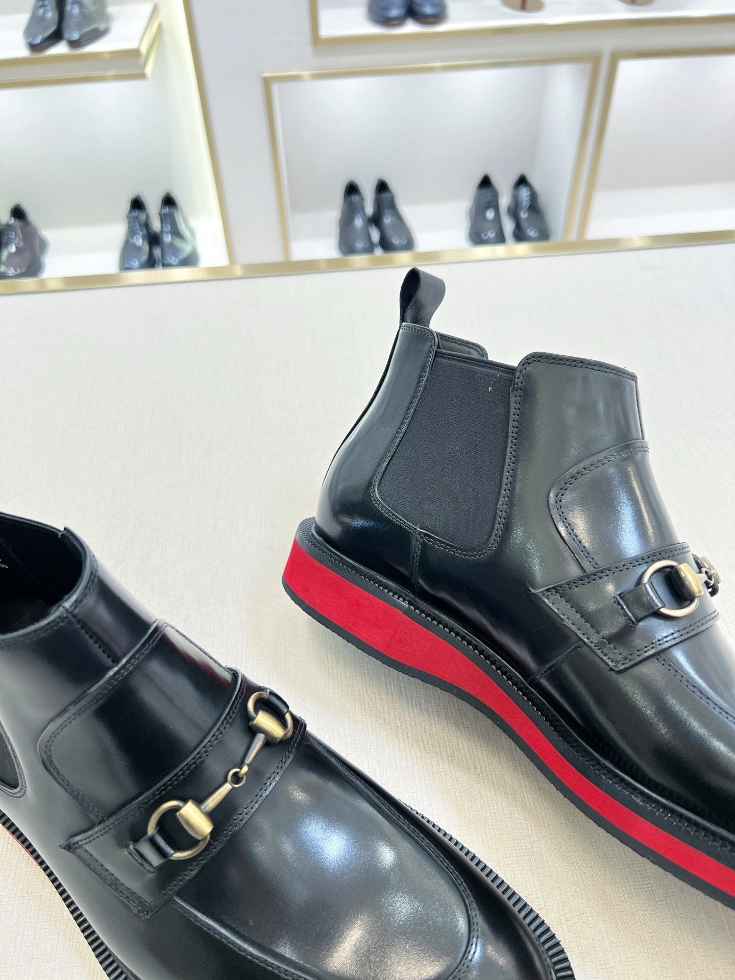 GU  Shoes Man 46