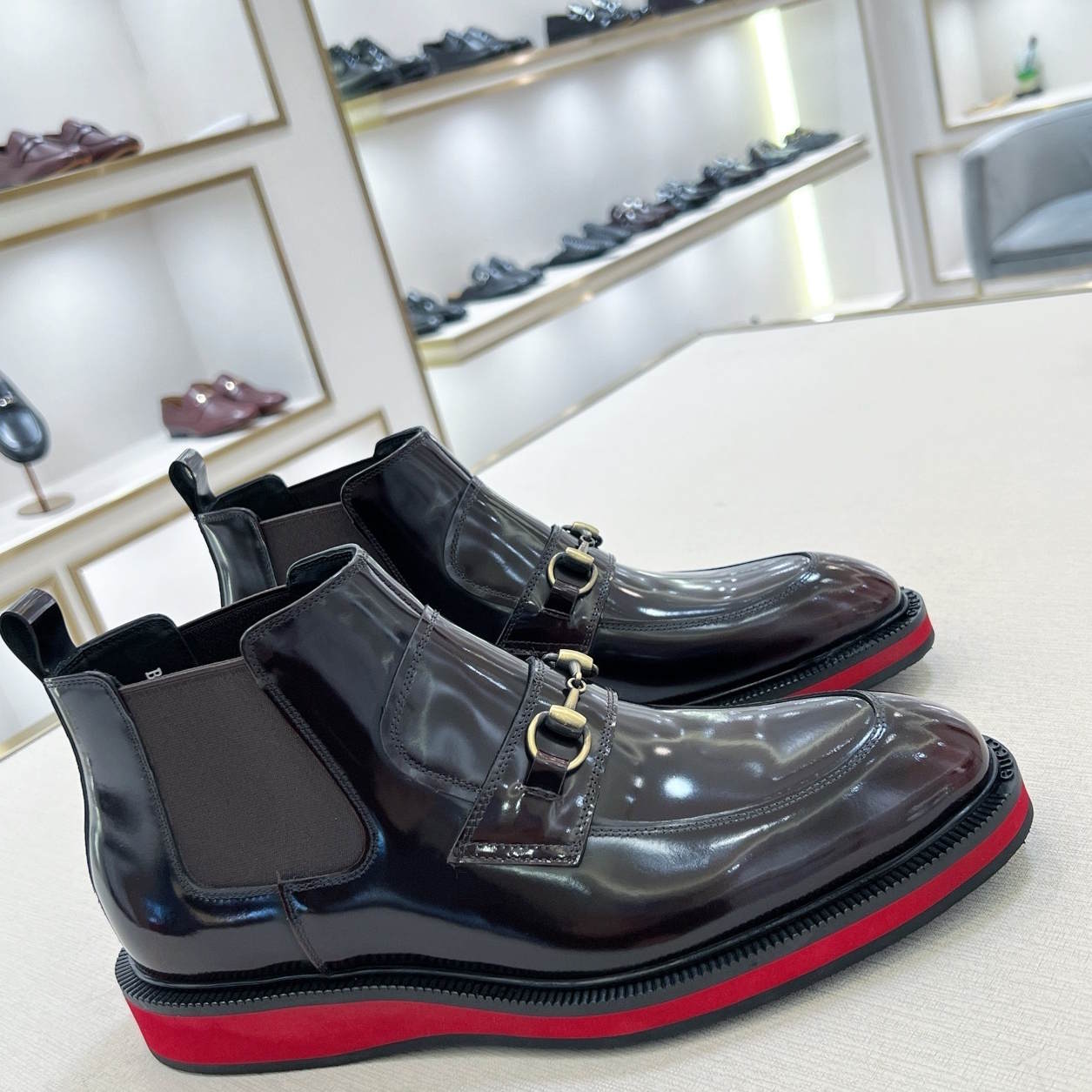 GU  Shoes Man 46