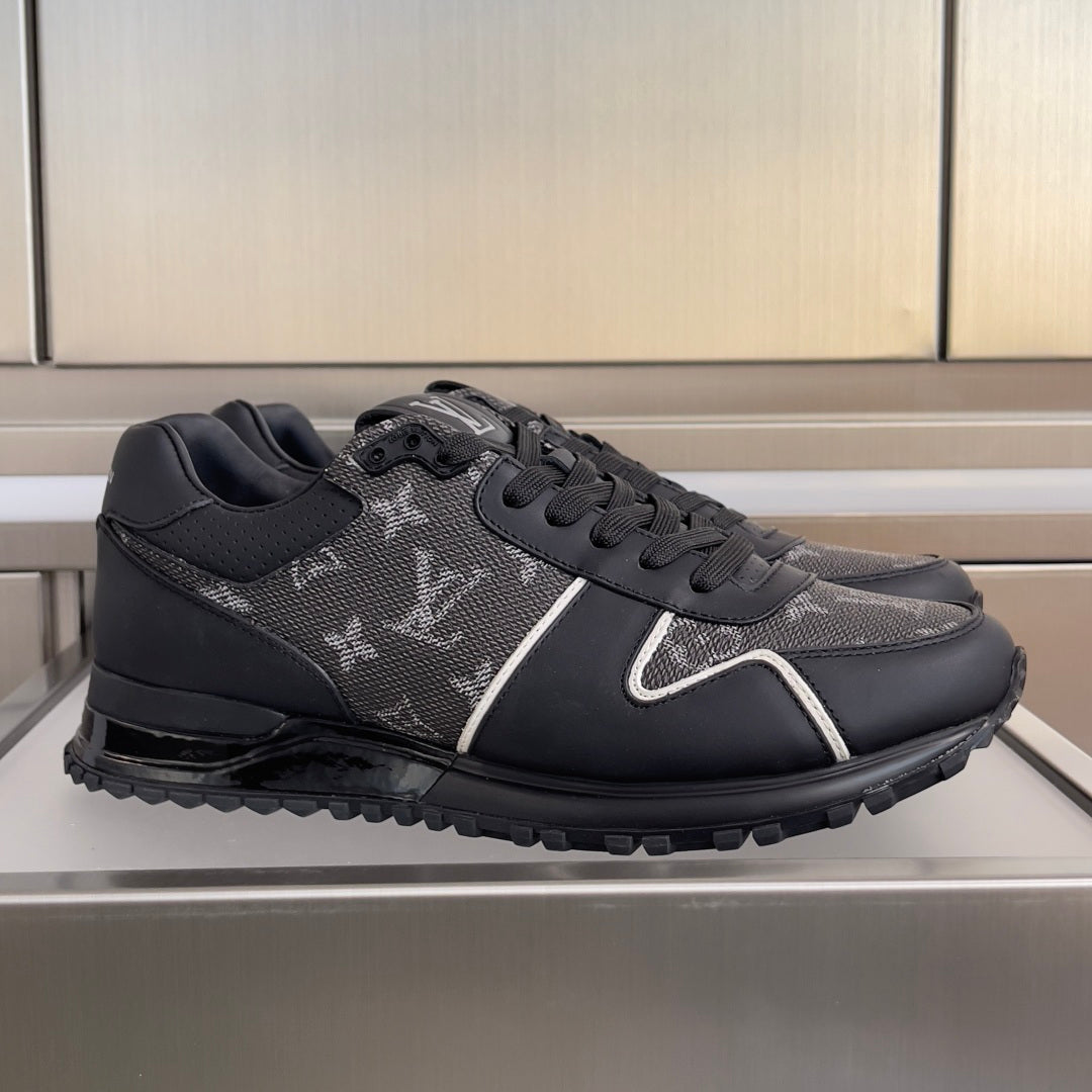 LU runner  Sneakers