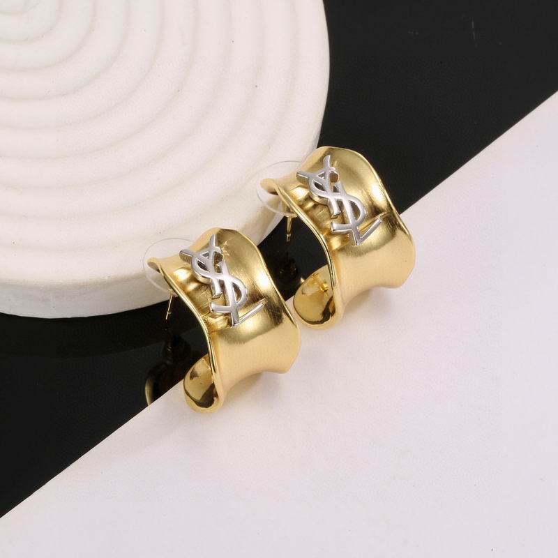 Y L Fashion earrings