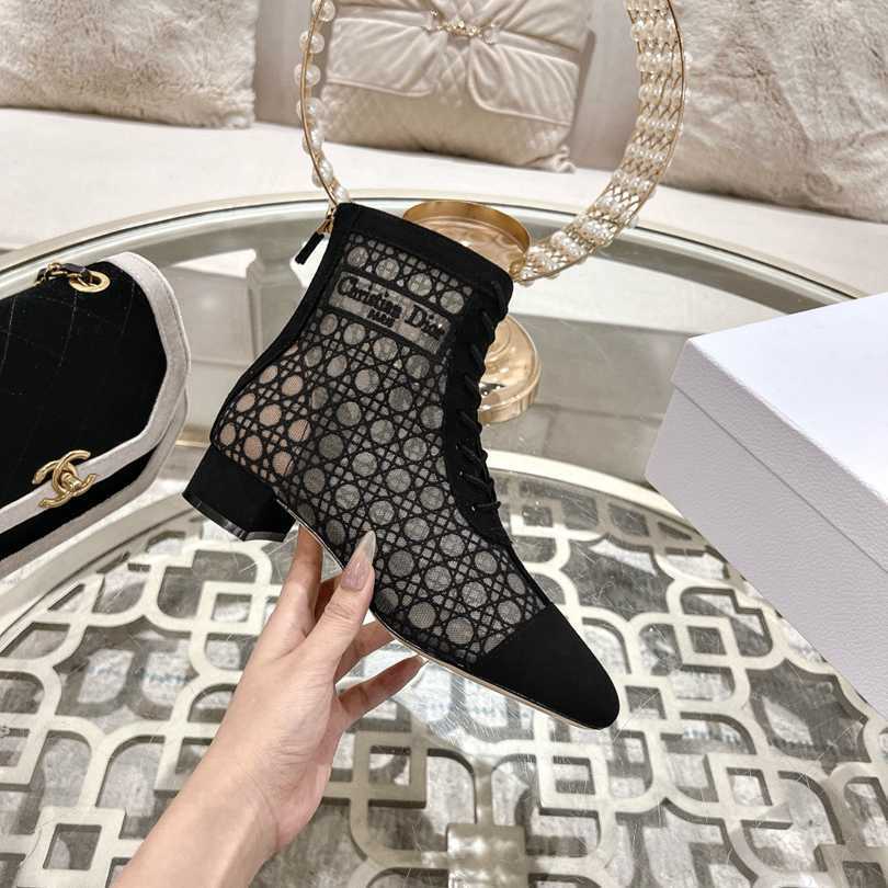 CHD Woman Boots  Low