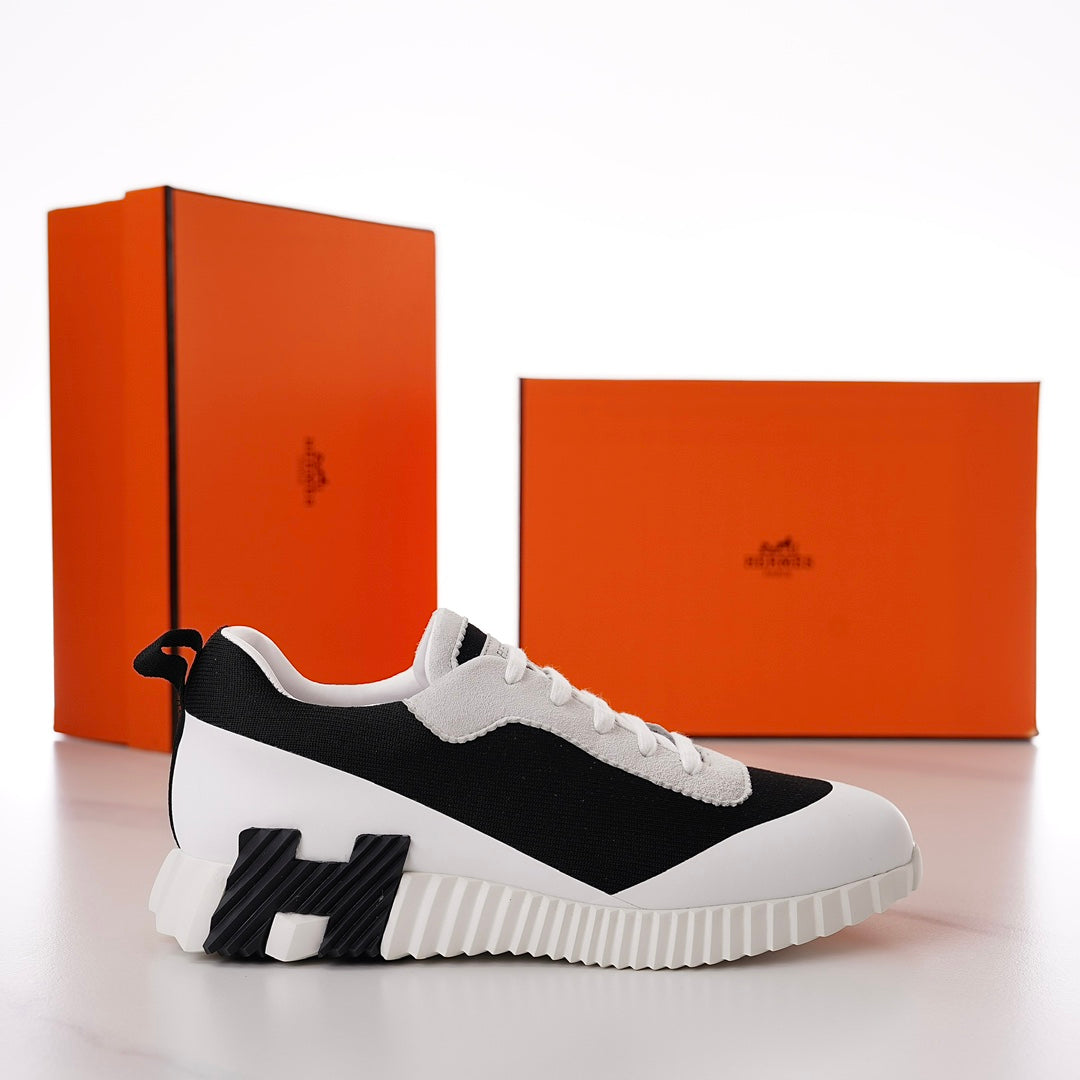 HRM Trainer Sneakers