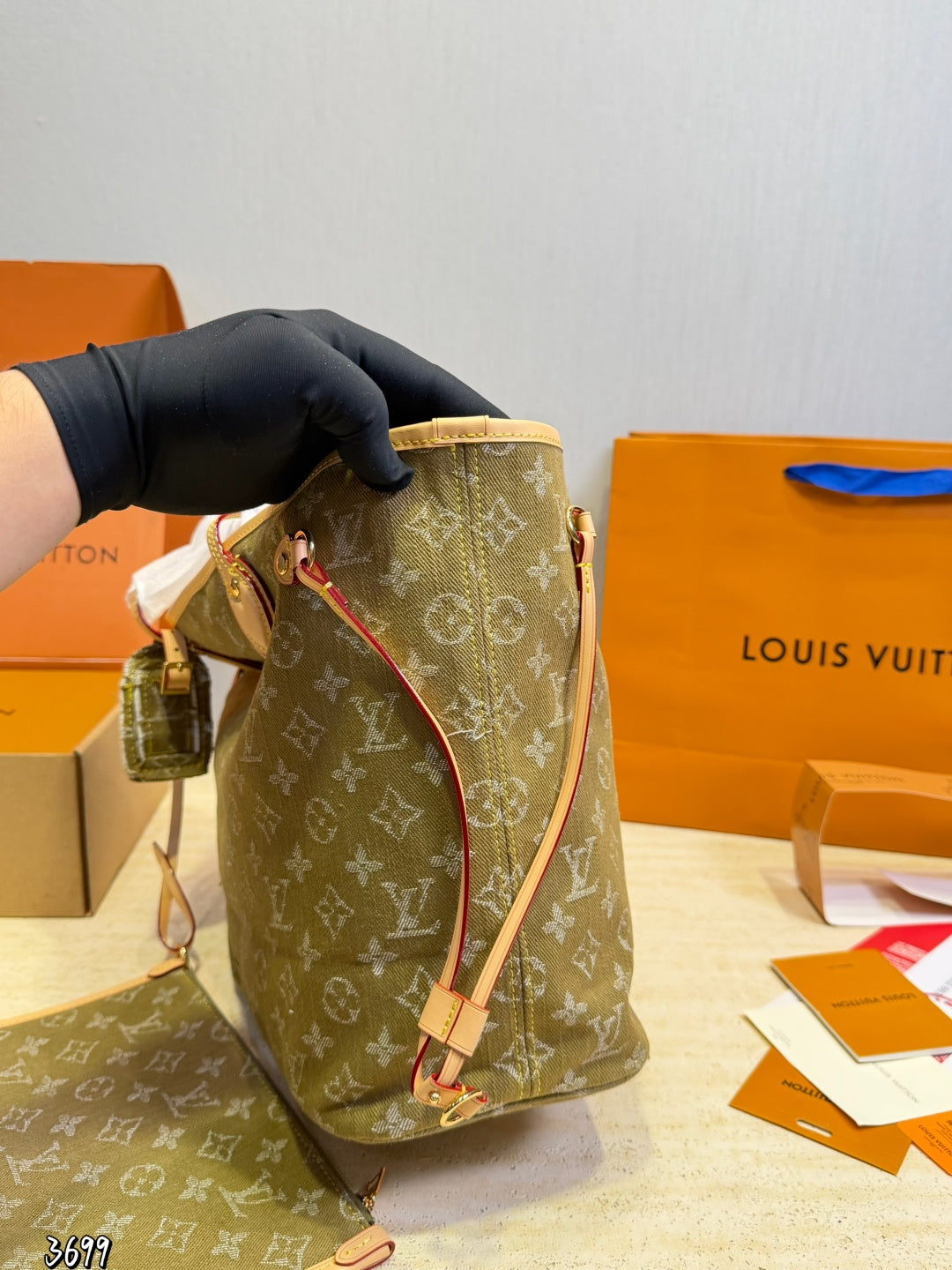 LU  Bag Neverfull 30 cm