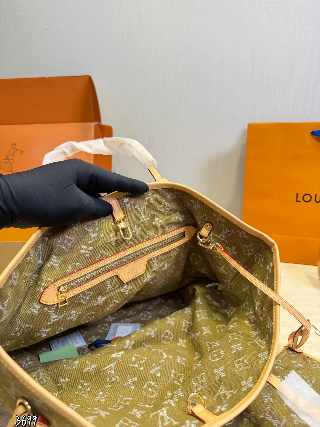 LU  Bag Neverfull 30 cm