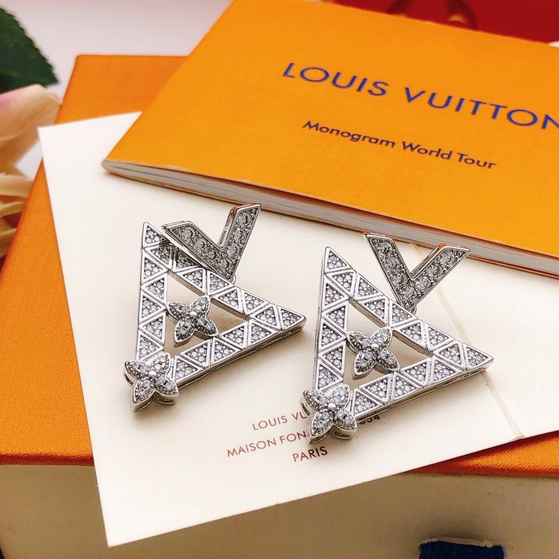 LU  Fashion Earrings 3 Color's