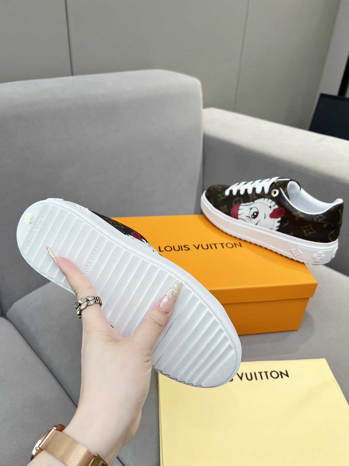 LU  Time out  Sneakers Woman 2 Color's 42