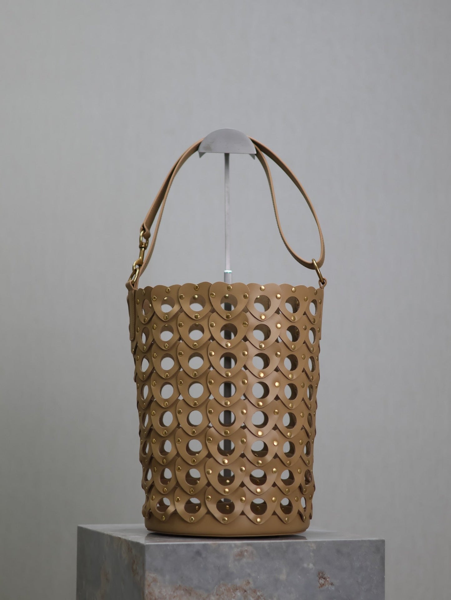 Y L  Bucket Bag