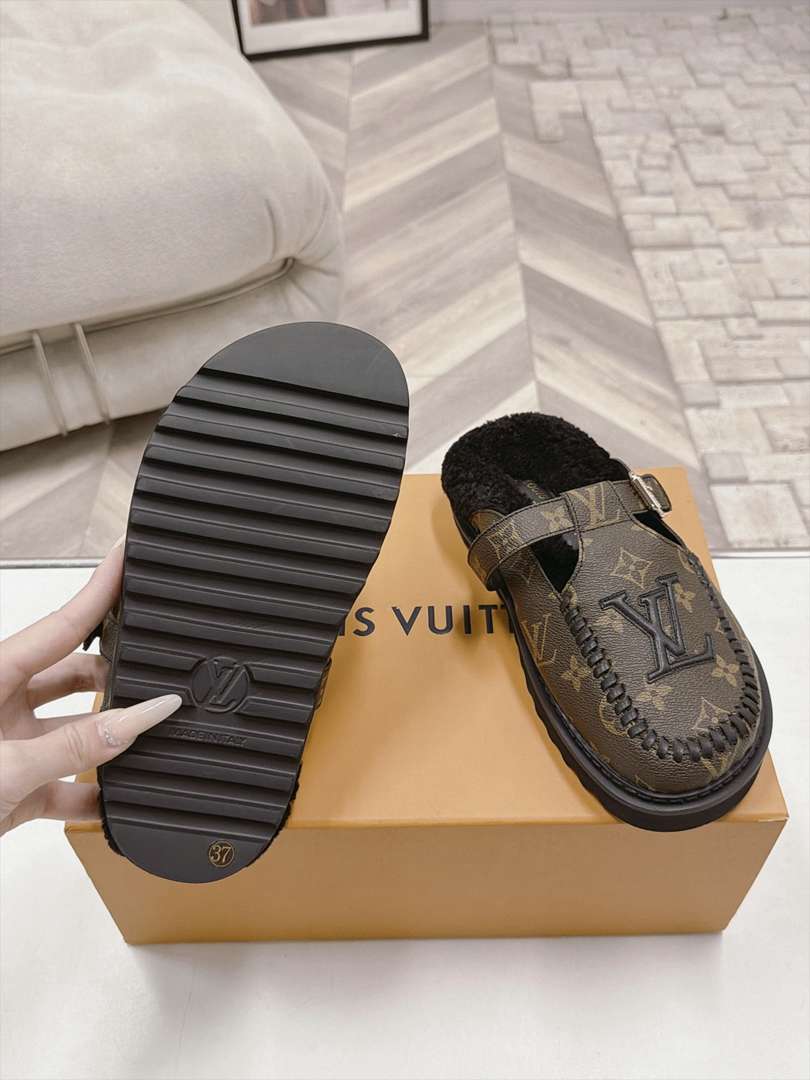 LU Mule Shearling sandal 3 Color's