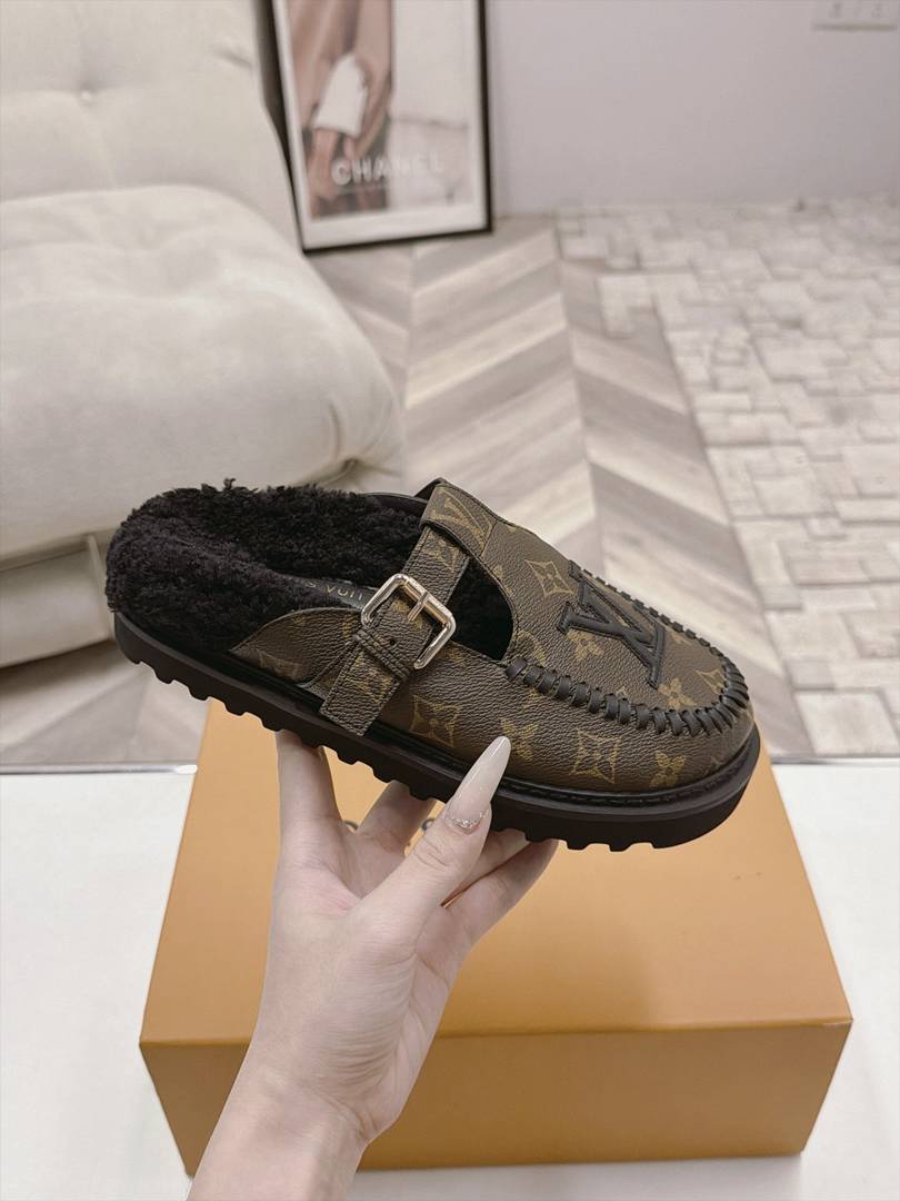 LU Mule Shearling sandal 3 Color's