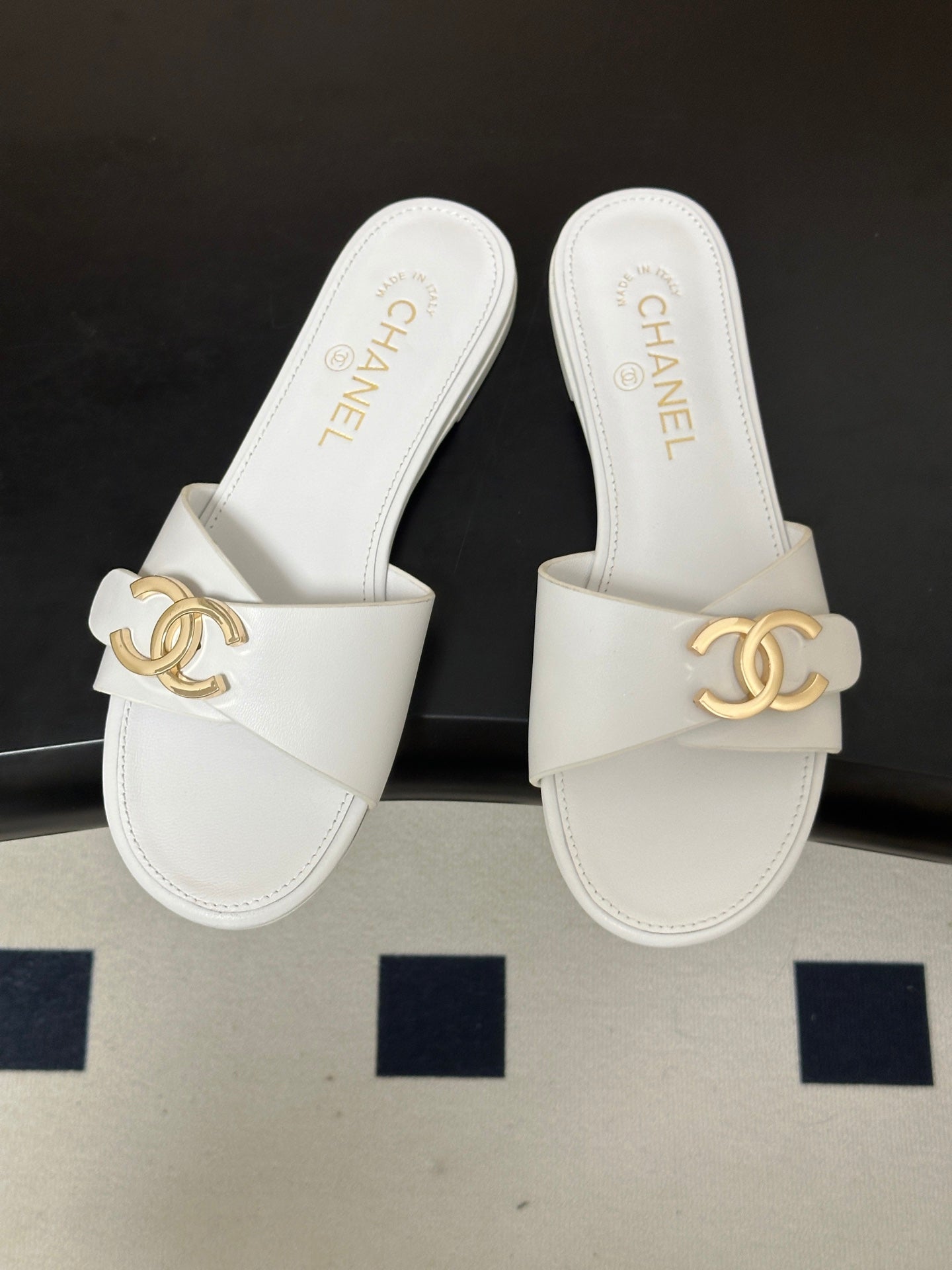 CHL Slippers  Woman 2 Color's