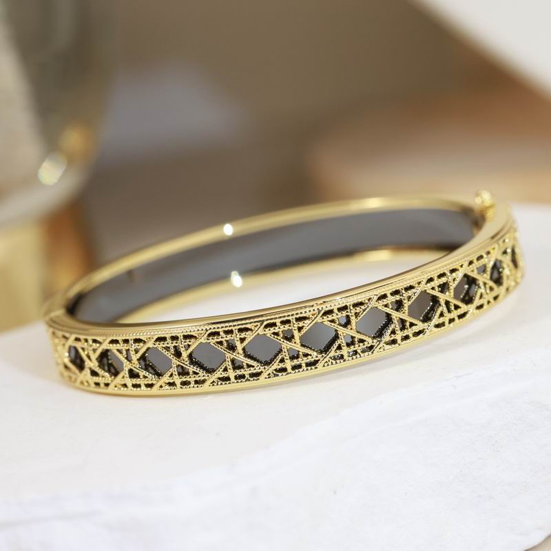 CHD Fashion Bracelet 2 Color's