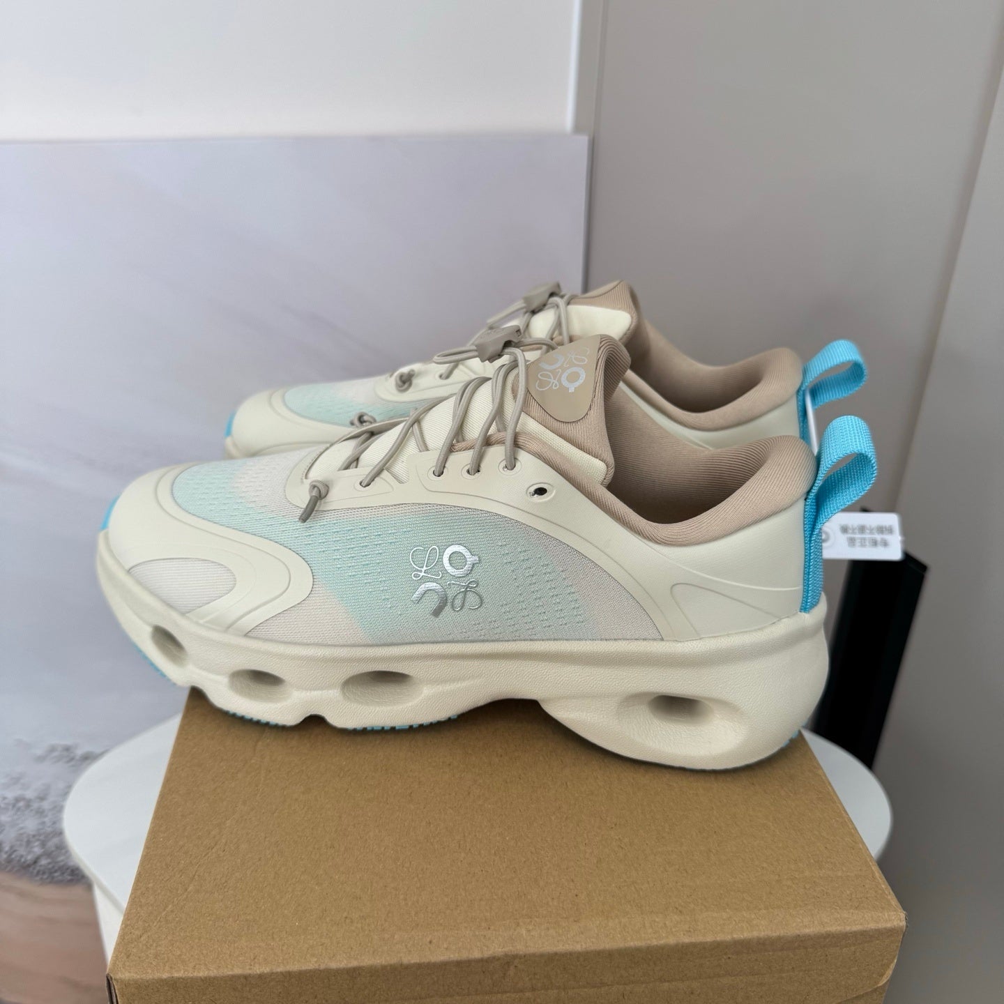 LOEV Sneakers