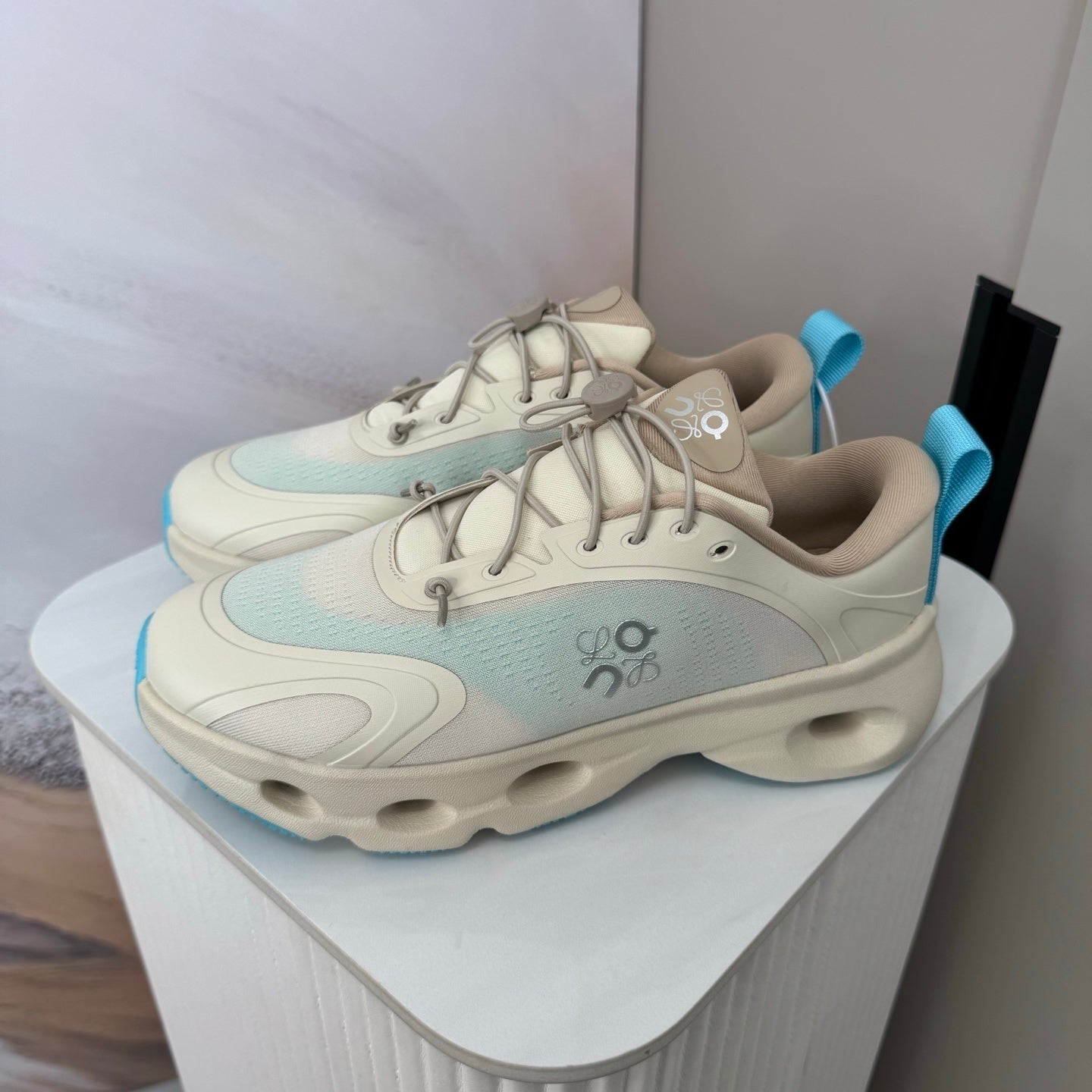 LOEV Sneakers