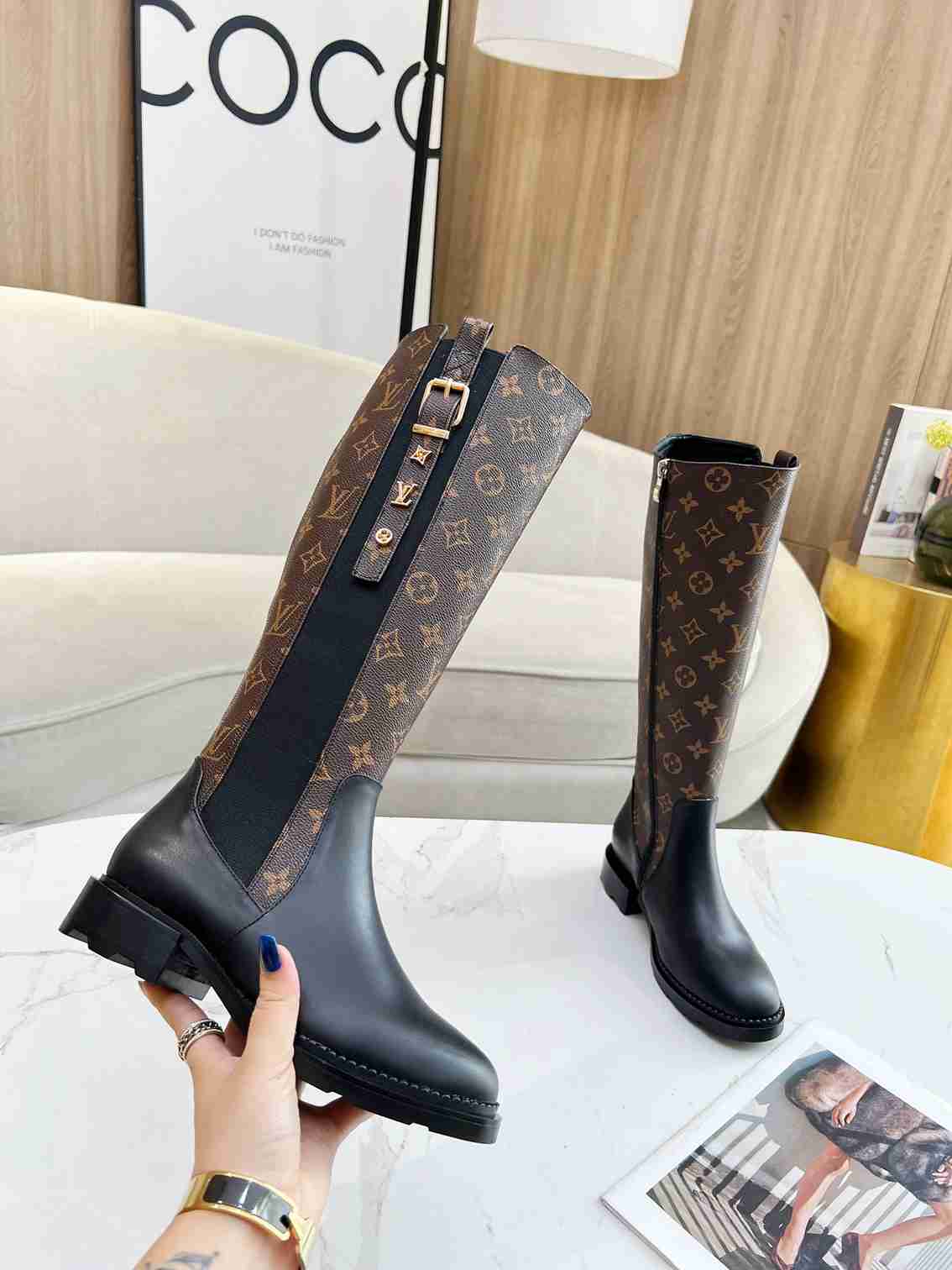 LU Flat Boots Monogram