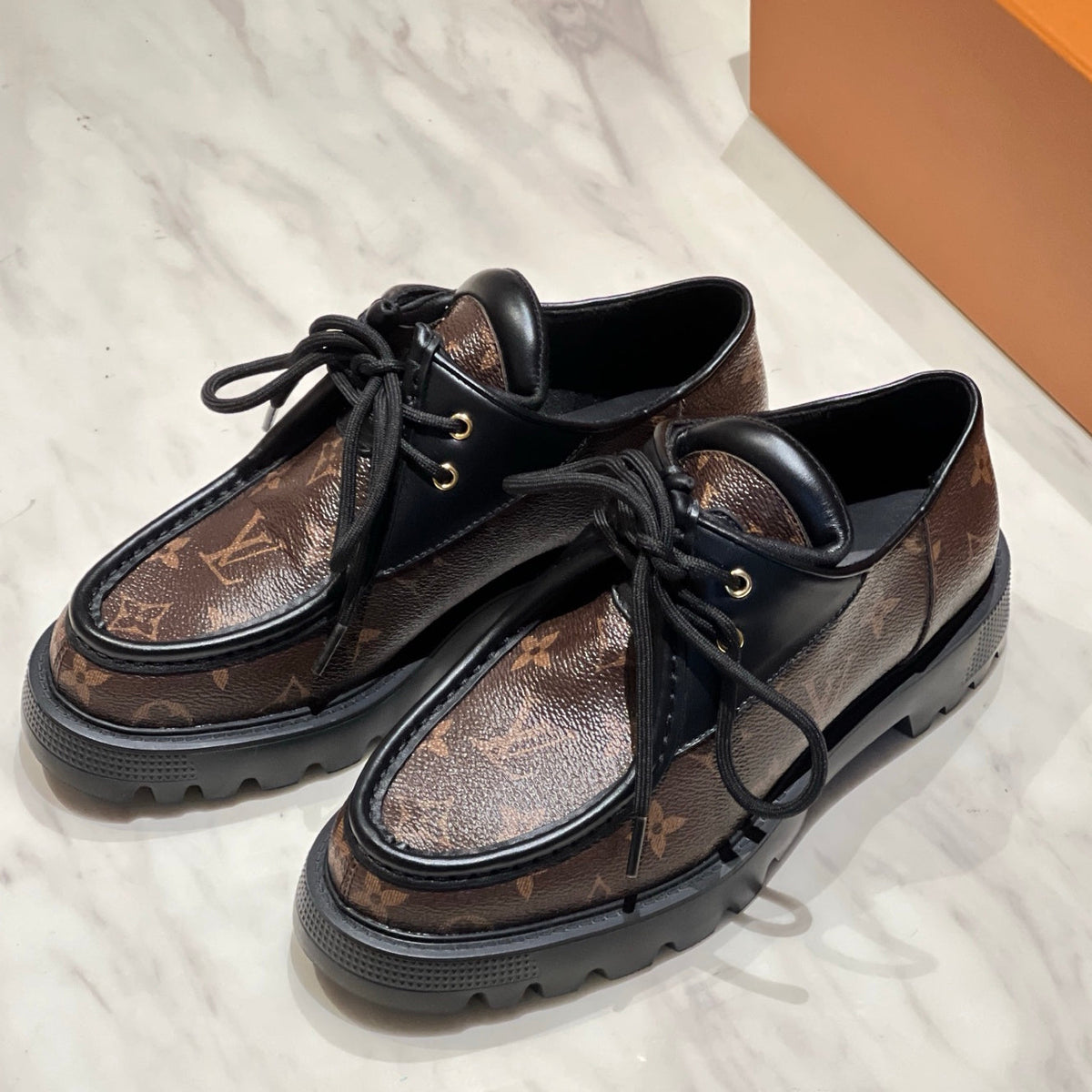 LU  Shoes  Woman