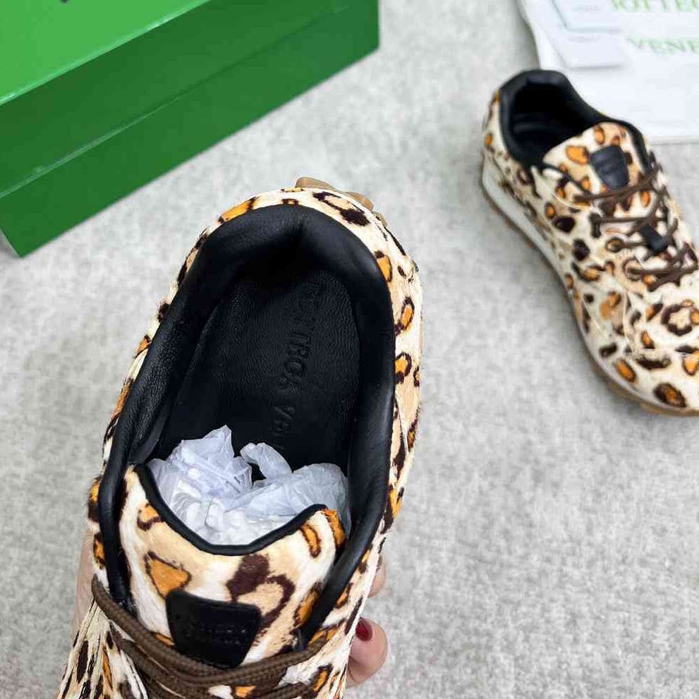 BOT VENET Woman Sneakers trainers